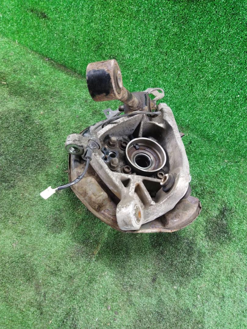 кулак задний правый Lexus GS 3 поколение 2006, 3.5 л., 2GR-FSE, бензин, АКПП, синий, седан, задний привод, правый руль - фото №1