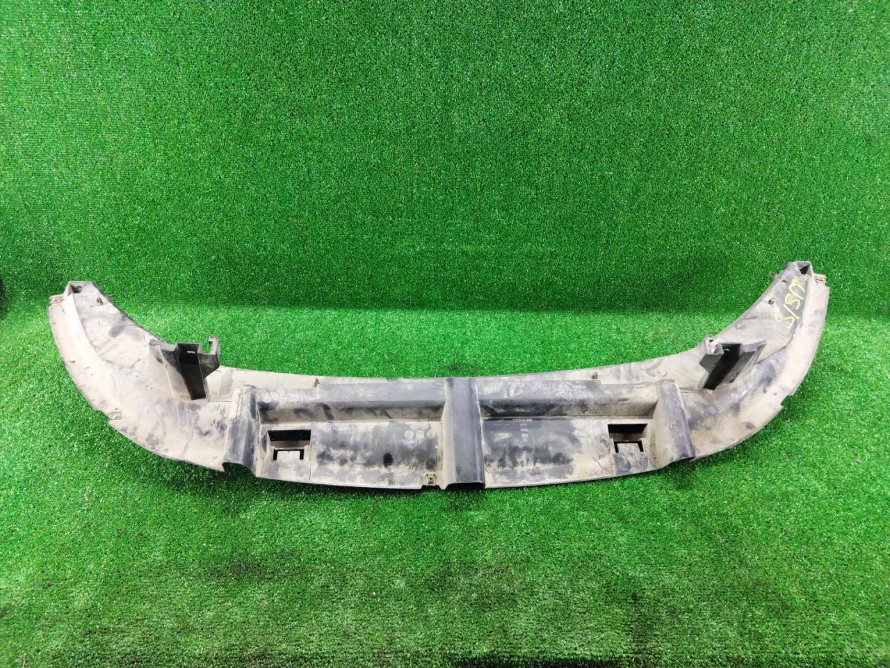 защита бампера (кенгурятник) Ford Fiesta 6 поколение 2012, 1.6 л., бензин, хетчбэк 5 дв., передний привод, AE83-8B384AD - фото №1