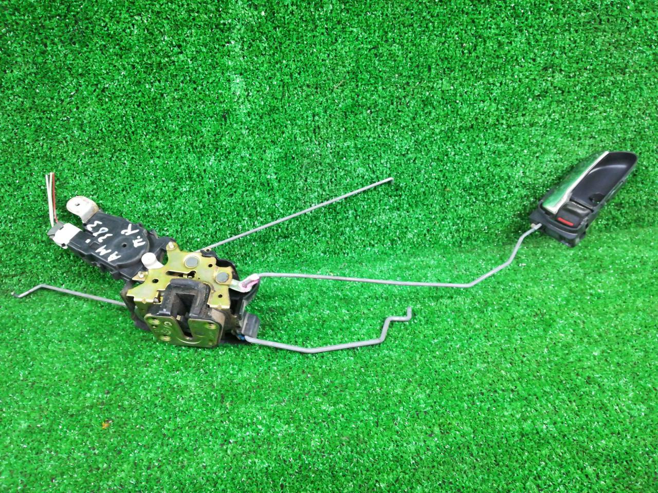 замок двери передней правой Subaru Legacy 3 поколение 2000, 2.5 л., EJ25, бензин, АКПП, синий, седан, правый руль - фото №1