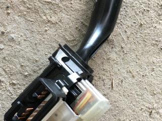 переключатель подрулевой (стрекоза) Mazda 323 6 поколение [рестайлинг] 2002, 2.0 л., бензин, 5МКПП, хетчбэк 5 дв.