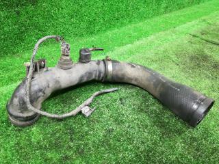 патрубок интеркулера Toyota RAV4 3 поколение (XA30) [2-й рестайлинг] 2011, 2.2 л., дизель