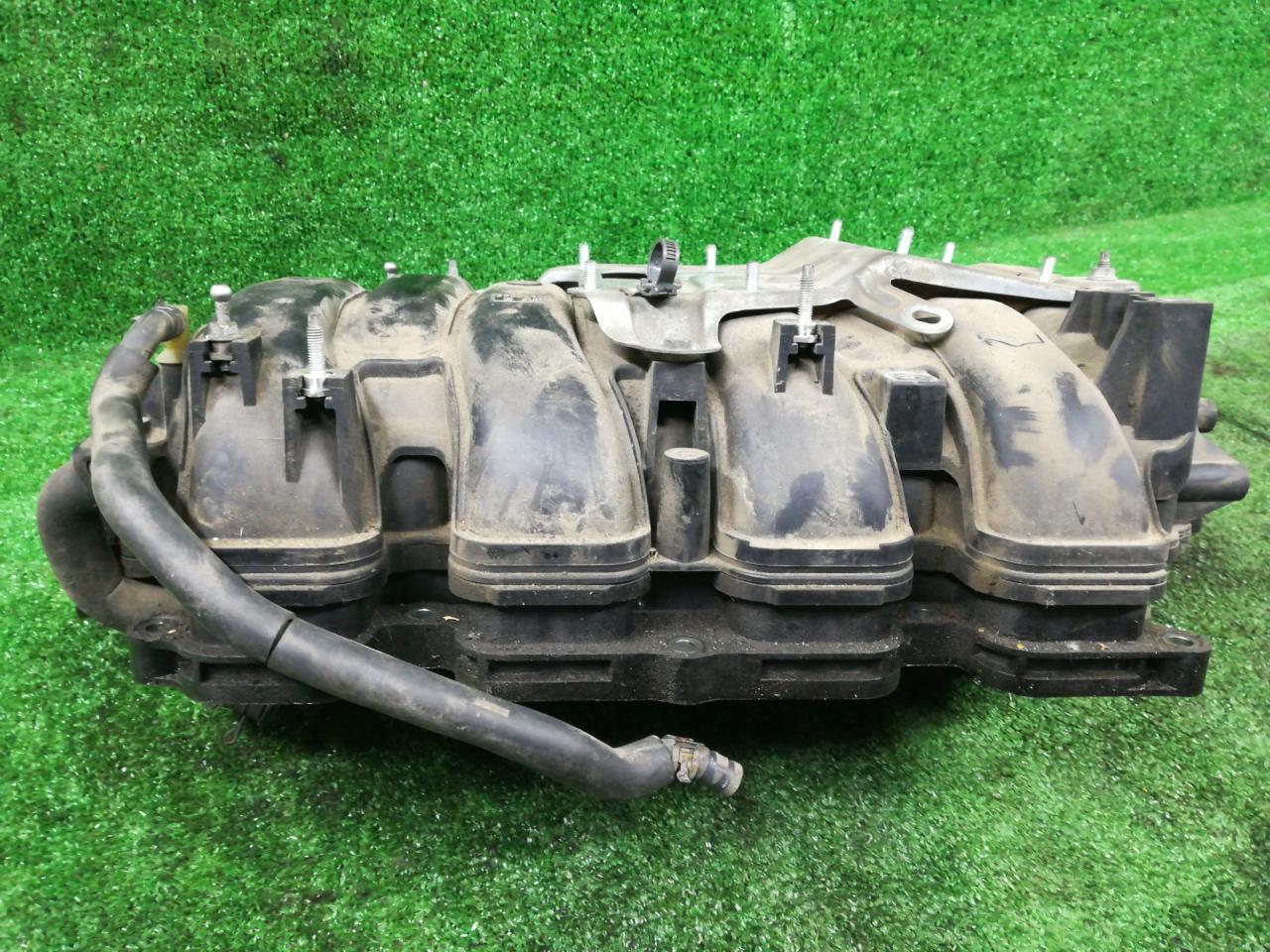 коллектор впускной Lexus LS 4 поколение 2008, 4.6 л., гибрид, АКПП, полный привод, 1711438010, 1712038021, 1711138050 - фото №1