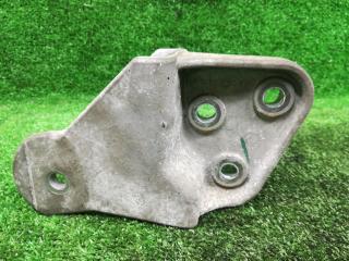 кронштейн КПП Mitsubishi Lancer 10 поколение [рестайлинг] 2015, 2.0 л., 4B11, бензин, вариатор, белый, седан, передний привод, правый руль