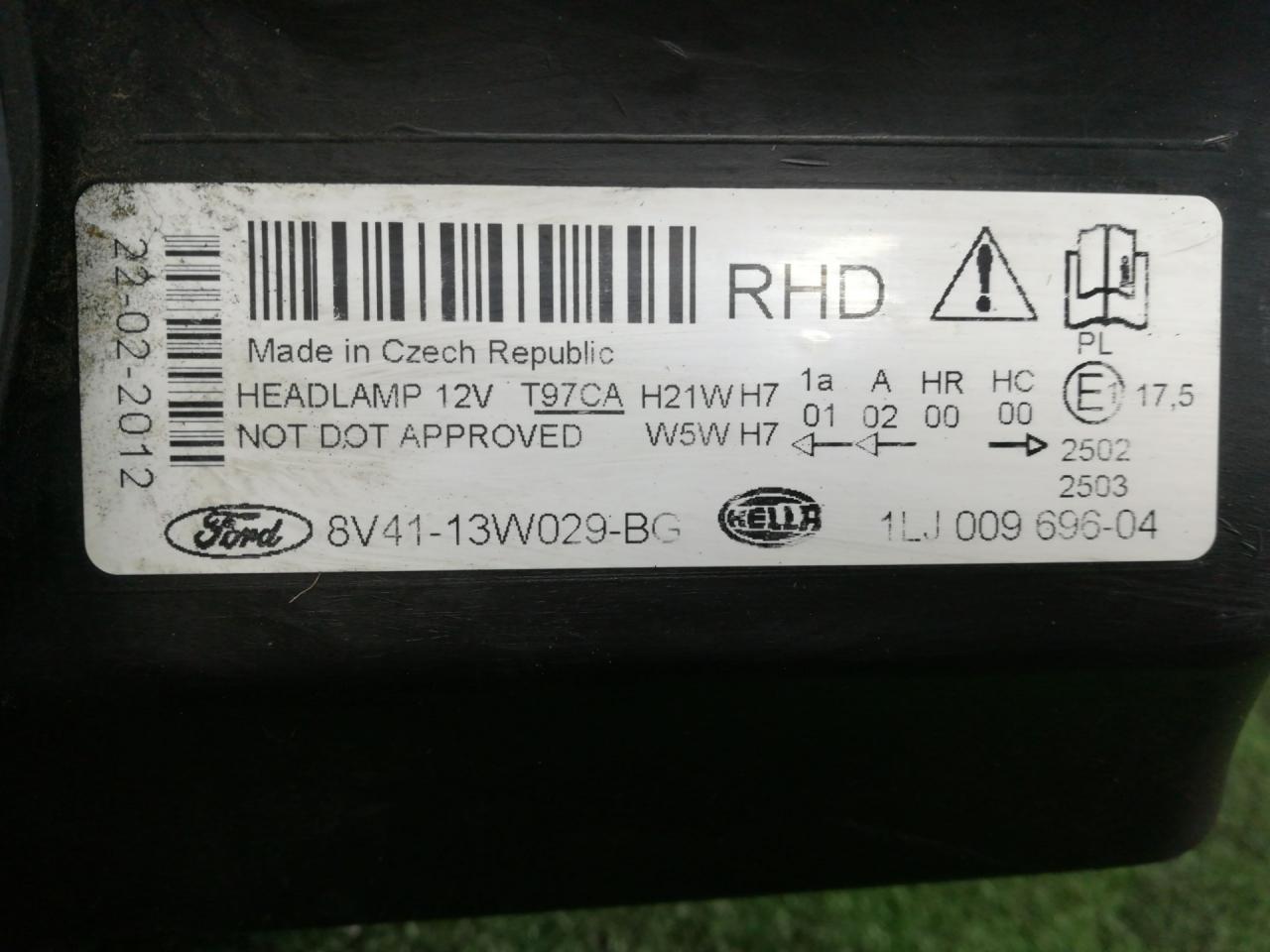 фара правая Ford Kuga 1 поколение 2012, 2.5 л., HYDC, бензин, АКПП, внедорожник 5 дв., полный привод, правый руль, 1LJ00969604 - фото №1