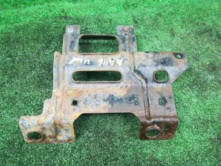 крепление интеркулера Ford Ranger 2 поколение [рестайлинг] 2011, 2.5 л., WL-T, дизель, МКПП, белый, пикап, полный привод, правый руль