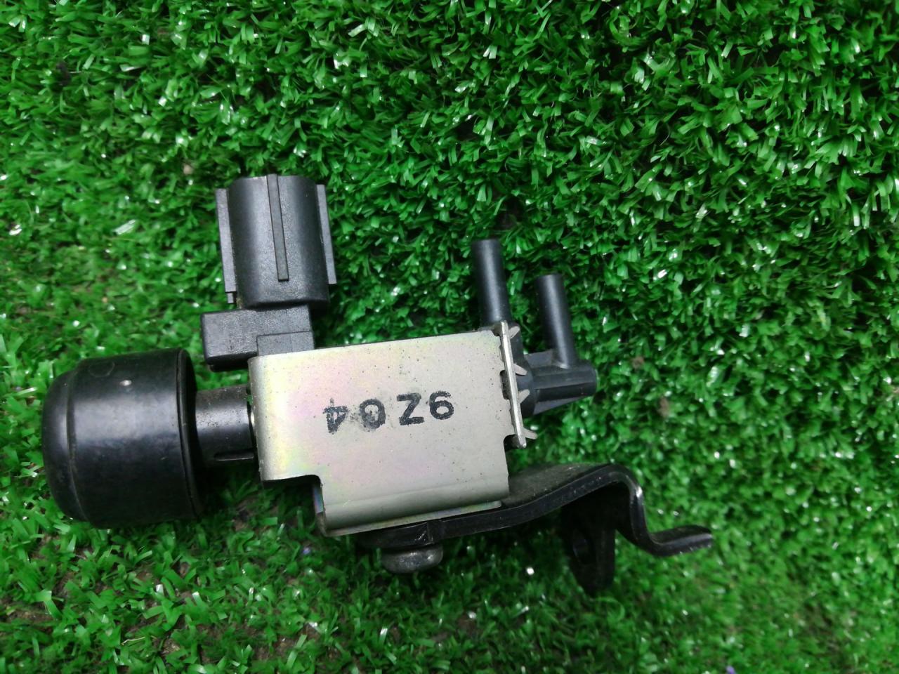 электромагнитный клапан Honda Accord 8 поколение CU2 2010, 2.4 л., K24Z3, бензин, АКПП, серый, седан, передний привод, правый руль - фото №1