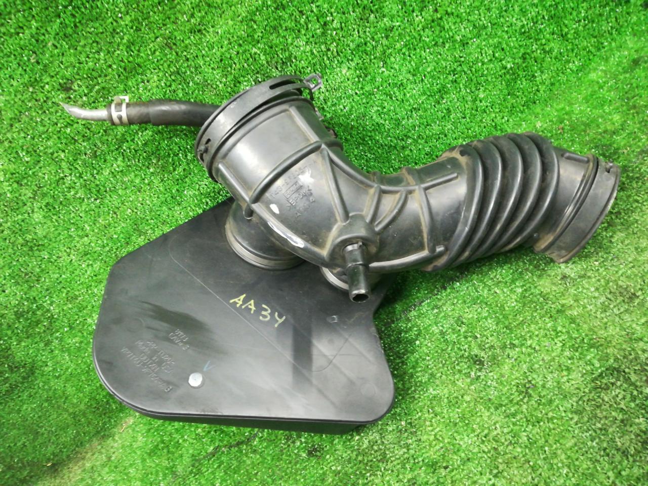 гофра инжектора Mazda CX-9 1 поколение TB 2009, 3.7 л., CA, бензин, АКПП, белый, внедорожник 5 дв., полный привод, правый руль, T43-9F805-AA - фото №1