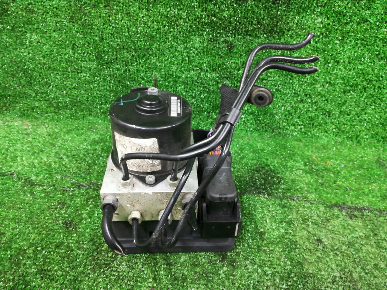 блок ABS Ford Kuga 1 поколение 2012, 2.5 л., HYDC, бензин, АКПП, внедорожник 5 дв., полный привод, правый руль, AV41-2C405-AA - фото №1