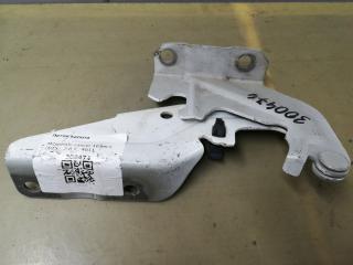 петля капота правая Mitsubishi Lancer 10 поколение [рестайлинг] 2015, 2.0 л., 4B11, бензин, вариатор, белый, седан, передний привод, правый руль