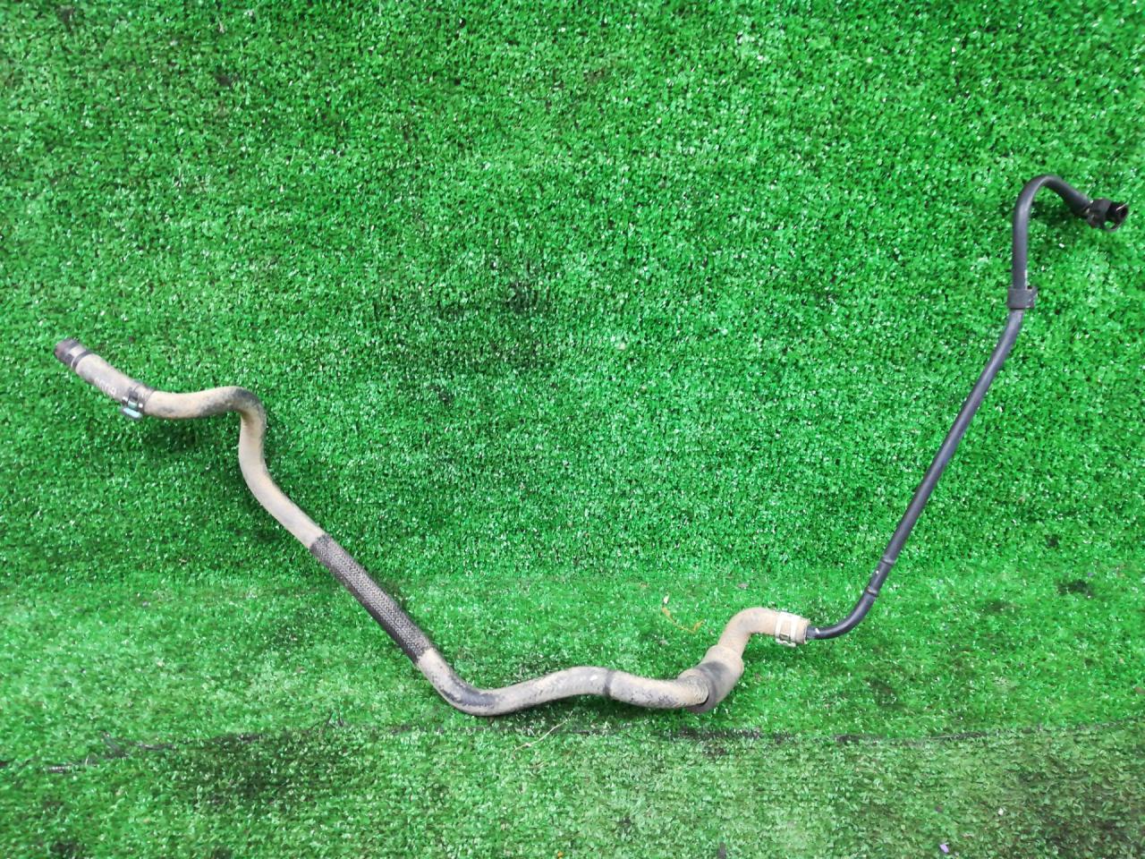 трубка охлаждающей жидкости Chevrolet Trax 1 поколение 2014, 1.8 л., F18D4, бензин, МКПП, серебро, передний привод, правый руль - фото №1