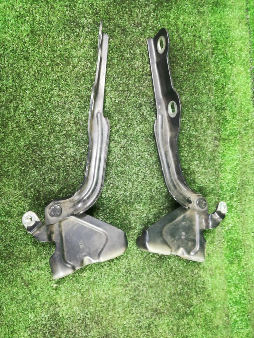 петля капота Opel Mokka 1 поколение 2012 - фото №1