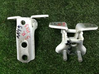 петля двери Mitsubishi Lancer 10 поколение [рестайлинг] 2015, 2.0 л., 4B11, бензин, вариатор, белый, седан, передний привод, правый руль