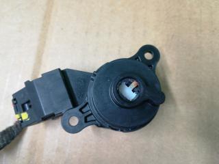 контактная группа Chevrolet Trax 1 поколение 2014, 1.8 л., F18D4, бензин, МКПП, серебро, передний привод, правый руль, 94737994