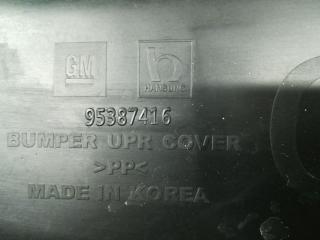 накладка декоративная Chevrolet Trax 1 поколение 2014, 1.8 л., F18D4, бензин, МКПП, серебро, передний привод, правый руль, 95387416