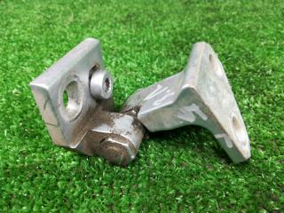 петля двери Volkswagen Golf 5 поколение 2009, 1.4 л., CAXA, бензин, АКПП, серебристый, универсал, правый руль