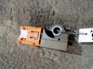 датчик удара Mazda CX-9 2 поколение 2017, 2.5 л., бензин, АКПП, красный, полный привод, правый руль