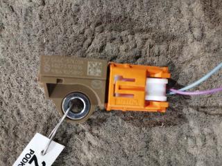 датчик удара Mazda CX-9 2 поколение 2017, 2.5 л., бензин, АКПП, красный, полный привод, правый руль