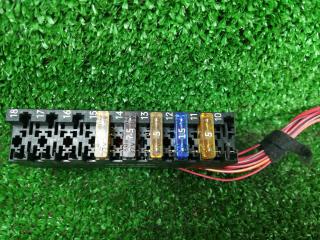 блок предохранителей Mercedes-Benz M-Класс W164 [рестайлинг] W164 2009, 3.5 л., бензин, АКПП, серебристый, внедорожник 5 дв., полный привод, 0025450901