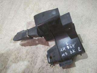 воздуховод (дефлектор) радиатора Mazda 3 1 поколение [рестайлинг] 2007, 2.0 л., бензин, АКПП, красный, седан, правый руль