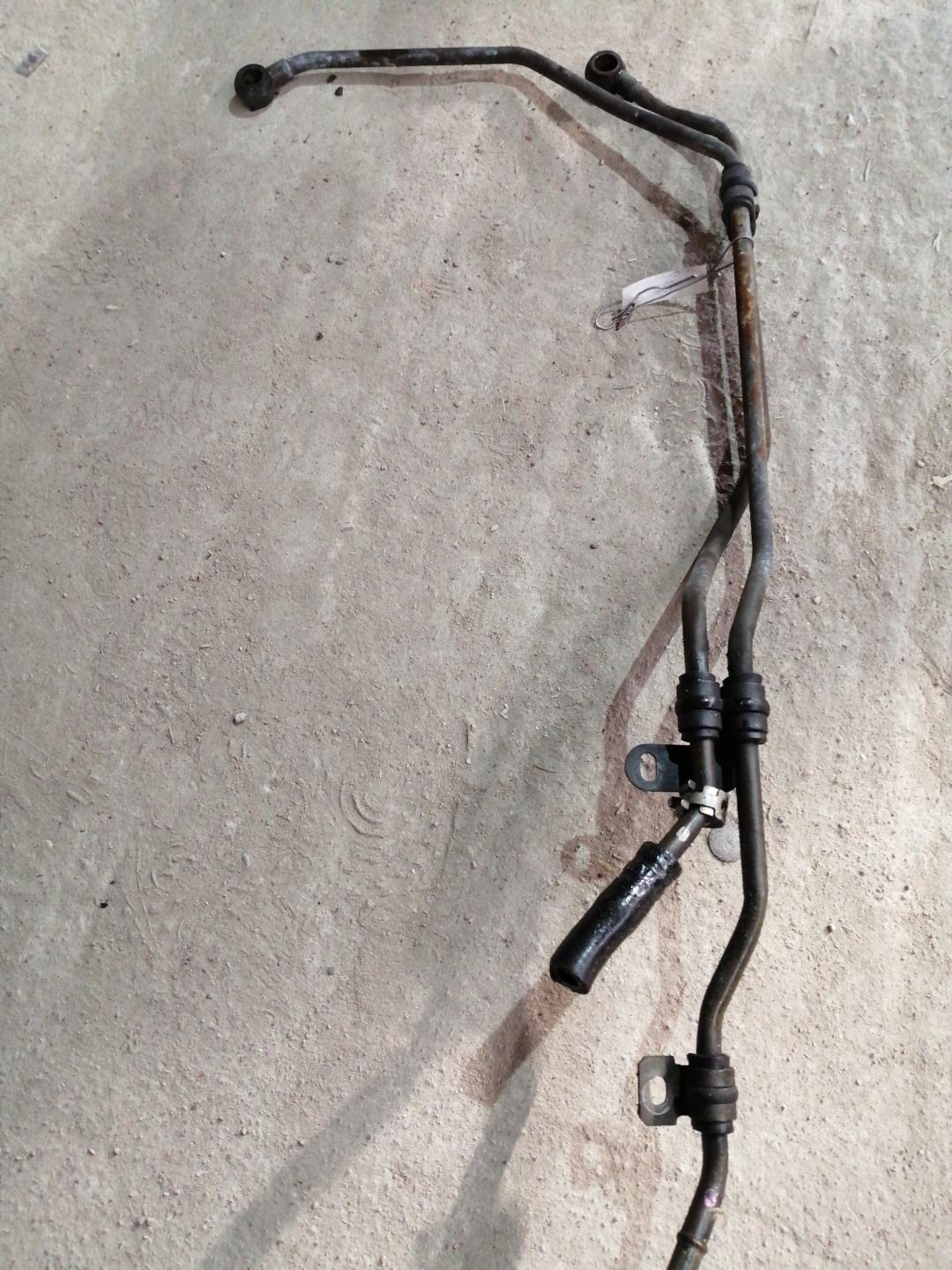 шланг (трубка) АКПП Mazda 323 5 поколение 1995, 1.8 л., BP (DOHC), бензин, АКПП, белый, хетчбэк 5 дв., правый руль - фото №1