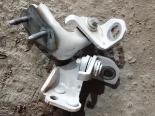 петля двери Ford Escape 3 поколение C520 [рестайлинг] 2017, 2.0 л., T8MB, дизель, АКПП, белый, правый руль