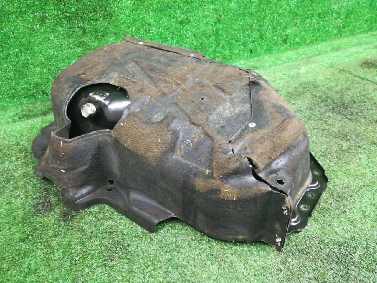 масляный поддон Mazda 6 GJ 2013, 2.2 л., дизель, АКПП, серый, универсал, передний привод, правый руль - фото №1