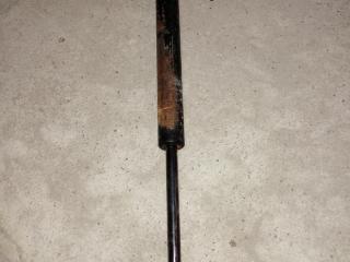 амортизатор стекла багажника Volkswagen Touareg 1 поколение [рестайлинг] 2007, 3.0 л., BKS, дизель, АКПП, серый, правый руль