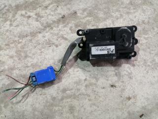 моторчик заслонки печки Mazda 626 GE 1992, 2.0 л., дизель, МКПП, хетчбэк 5 дв., GA601GA5R-2J