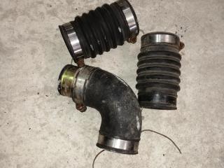 патрубок интеркулера Mazda 626 GE 1992, 2.0 л., дизель, МКПП, хетчбэк 5 дв.