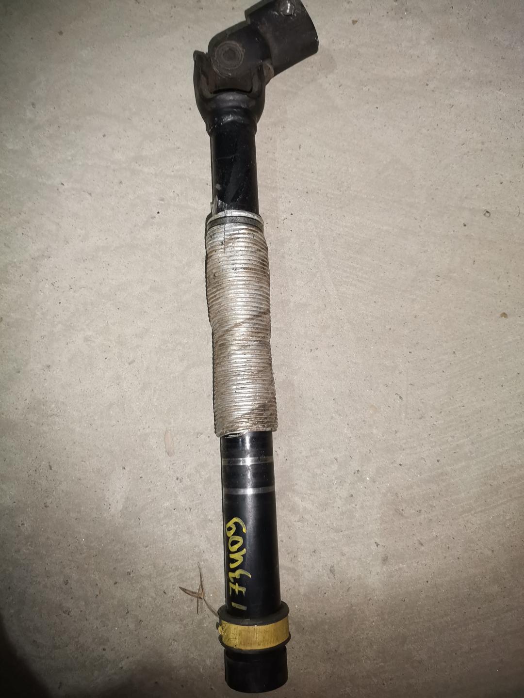 рулевой карданчик SsangYong Rodius 1 поколение 2007, 2.7 л., D27DT, дизель, АКПП, серебристый, правый руль - фото №1