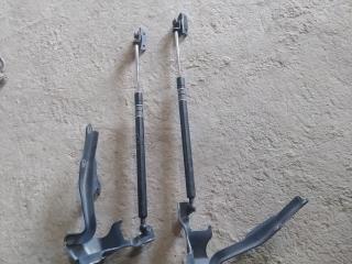 петля капота Subaru Forester 3 поколение (SH) 2009, 2.5 л., EJ253, бензин, АКПП, синий, правый руль