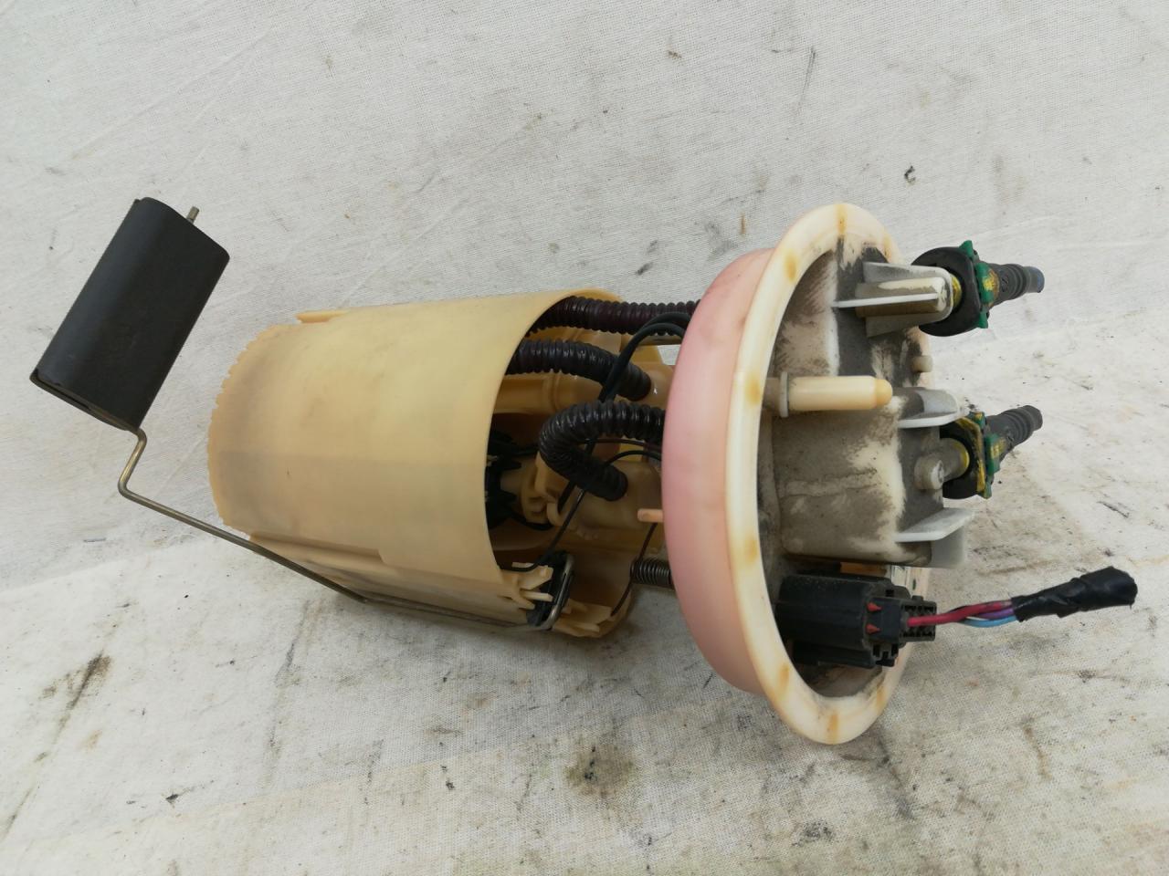 насос топливный Mazda 3 BL 2009, 2.0 л., LF17, бензин, АКПП, черный, хетчбэк 5 дв., передний привод, правый руль, 0580200018, 8N619H307LC - фото №1