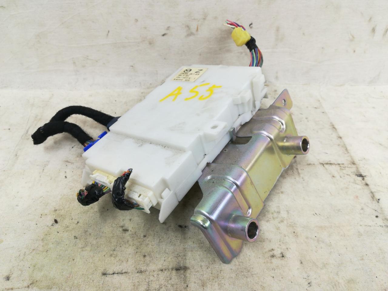 блок комфорта Mazda 3 BL 2009, 2.0 л., LF17, бензин, АКПП, черный, хетчбэк 5 дв., передний привод, правый руль, BBW167560C - фото №1