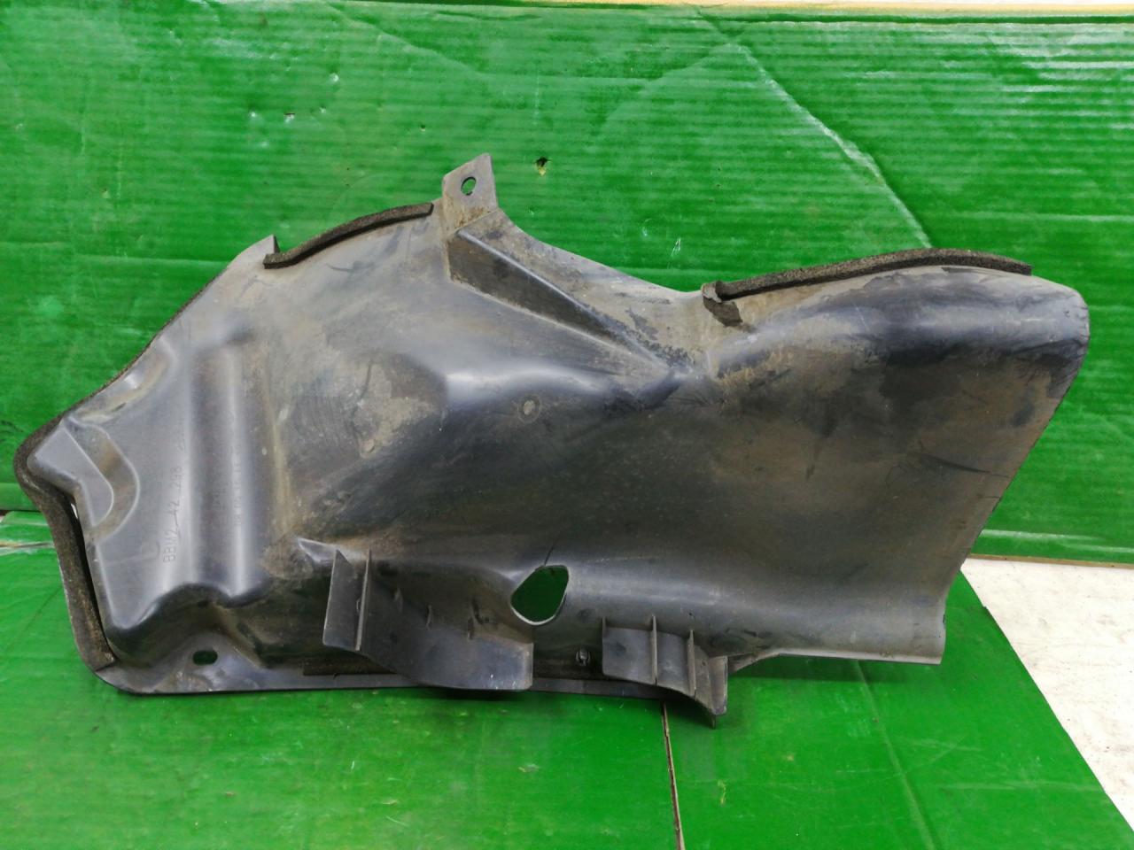 защита арок задняя левая (подкрылок) Mazda 3 BL 2010, бензин, АКПП, красный, седан, передний привод, правый руль, BBM242298 - фото №1