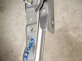 петля капота правая Chrysler PT Cruiser 1 поколение 2002, 2.0 л., бензин, АКПП, серебристый, хетчбэк 5 дв., передний привод, правый руль