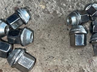 гайка колесная Buick Envision 1 поколение [рестайлинг] 2019, 2.5 л., бензин, АКПП, черный, внедорожник 5 дв., полный привод