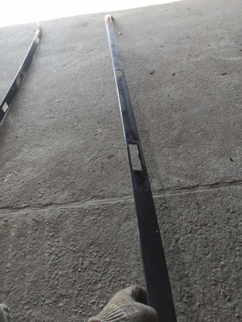 молдинг крыши Infiniti QX80 1 поколение Z62 2014, 5.6 л., VK56DE, бензин, АКПП, белый, внедорожник 5 дв., задний привод - фото №1