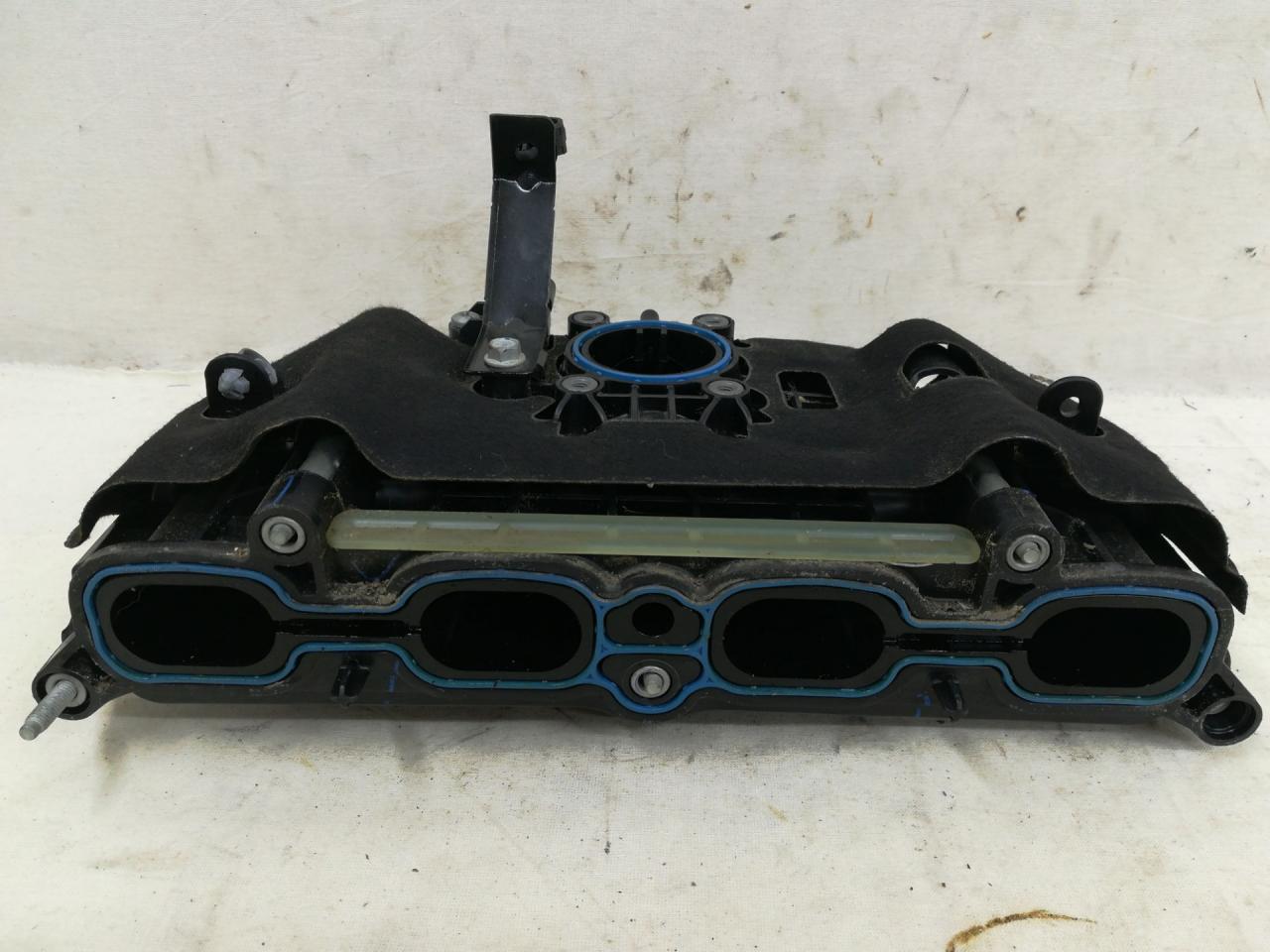 коллектор впускной GMC Terrain 2 поколение (рестайлинг) 2023, 1.5 л., бензин, АКПП, черный, внедорожник 5 дв., передний привод, 25204428 - фото №1