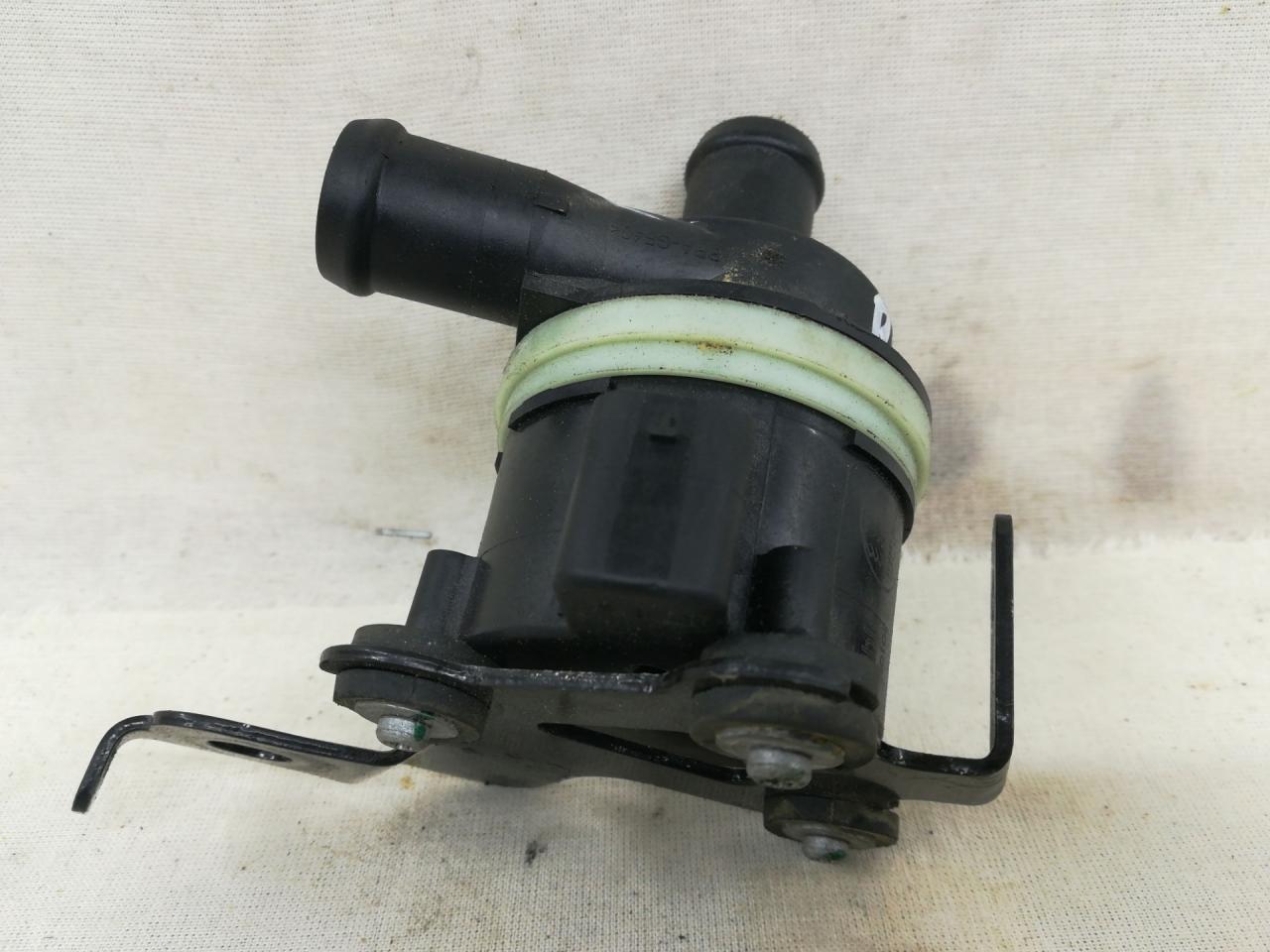 насос антифриза дополнительный GMC Terrain 2 поколение 2020, 1.5 л., бензин, АКПП, темно-серый, внедорожник 5 дв., полный привод, 23463177 - фото №1