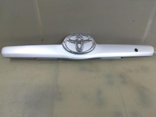 накладка двери (крышки) багажника Toyota Camry 7 поколение XV40 2008, 76811062, 76801061
