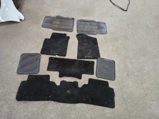 Коврики салона Infiniti QX80 1 поколение Z62 2014, 5.6 л., VK56DE, бензин, АКПП, белый, внедорожник 5 дв., задний привод