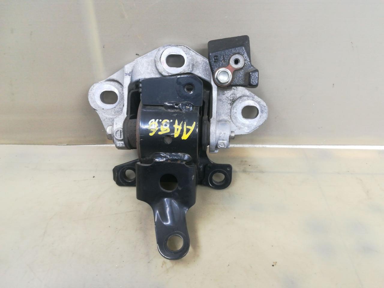 подушка крепления КПП Mazda 3 3 поколение 2016, 2.0 л., бензин, АКПП, серый, седан, передний привод, правый руль - фото №1