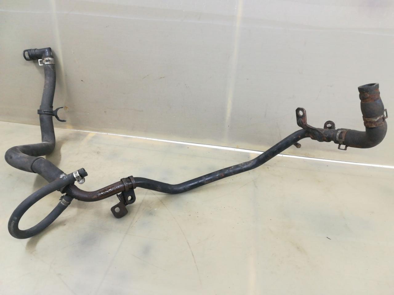 трубка охлаждающей жидкости Mazda CX-7 1 поколение 2007, 2.3 л., L3-VDT, бензин, АКПП, красный, внедорожник 5 дв., полный привод - фото №1