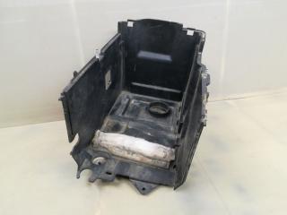 кожух аккумулятора Mazda 3 BL [рестайлинг] 2011, 2.0 л., LF17, бензин, АКПП, белый, хетчбэк 5 дв., передний привод, правый руль, BP4K56040