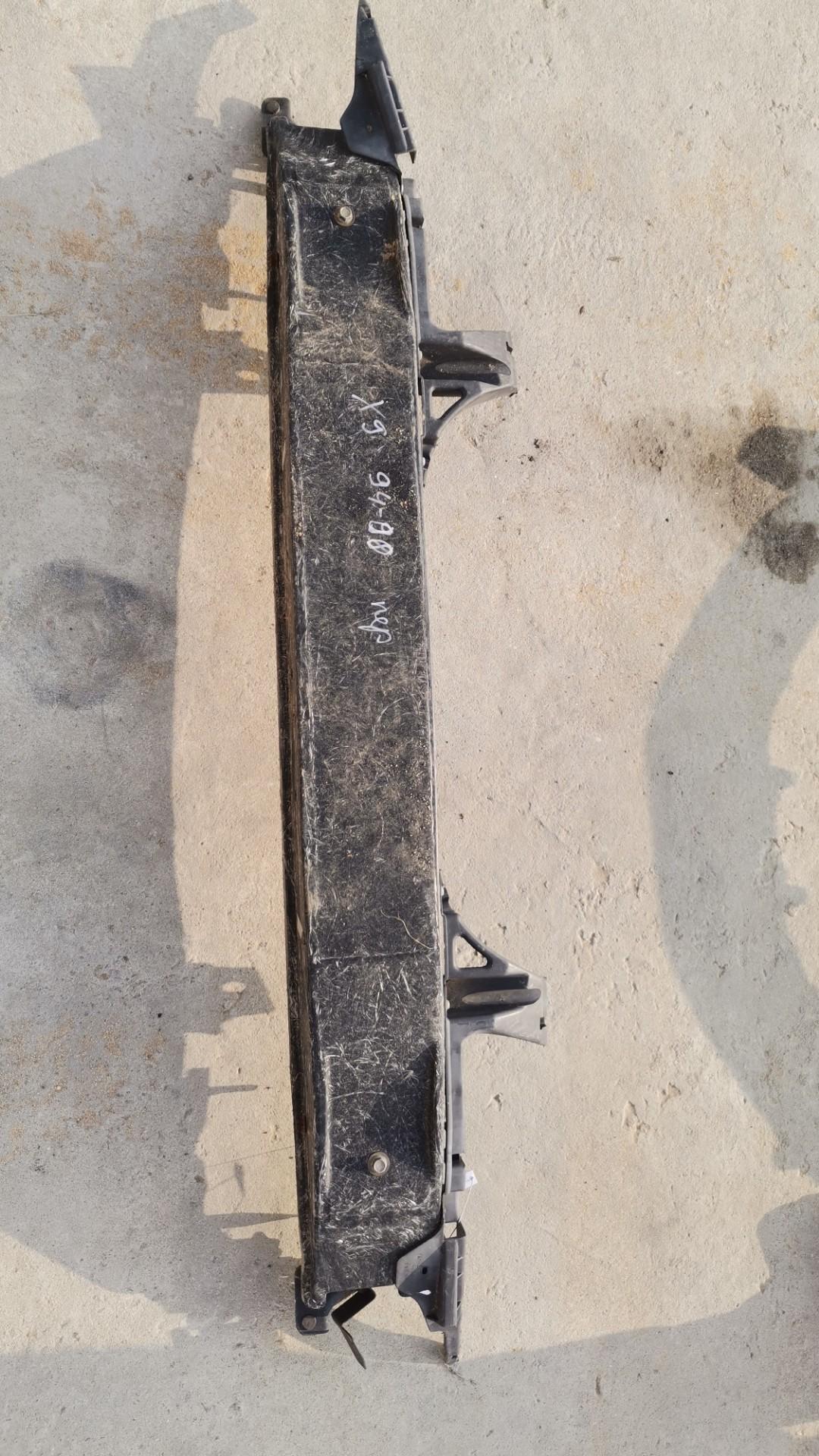 усилитель бампера переднего Mazda Xedos 9 1 поколение 1996 - фото №1