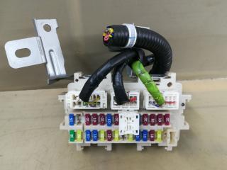 блок предохранителей Infiniti QX80 1 поколение Z62 2014, 5.6 л., VK56DE, бензин, АКПП, белый, внедорожник 5 дв., задний привод, 1LA1B3L10