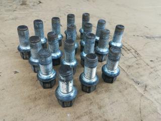 болт колесный Chevrolet Captiva 1 поколение [рестайлинг] C140 2012, 3.0 л., LF1, бензин, АКПП, черный, внедорожник 5 дв., полный привод, правый руль