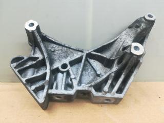 кронштейн двигателя Volkswagen Passat (USA) 1 поколение [рестайлинг] 2015, 1.8 л., TFSI, бензин, АКПП, черный, седан, передний привод, 06K199207A