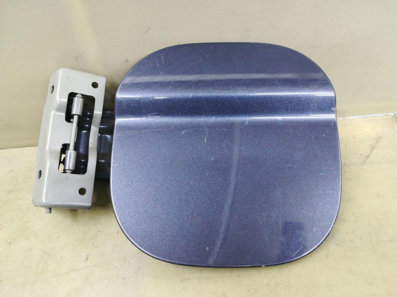 лючок топливного бака Honda CR-V 3 поколение 2009, 2.4 л., бензин, АКПП, серый, внедорожник 5 дв., полный привод, правый руль - фото №1