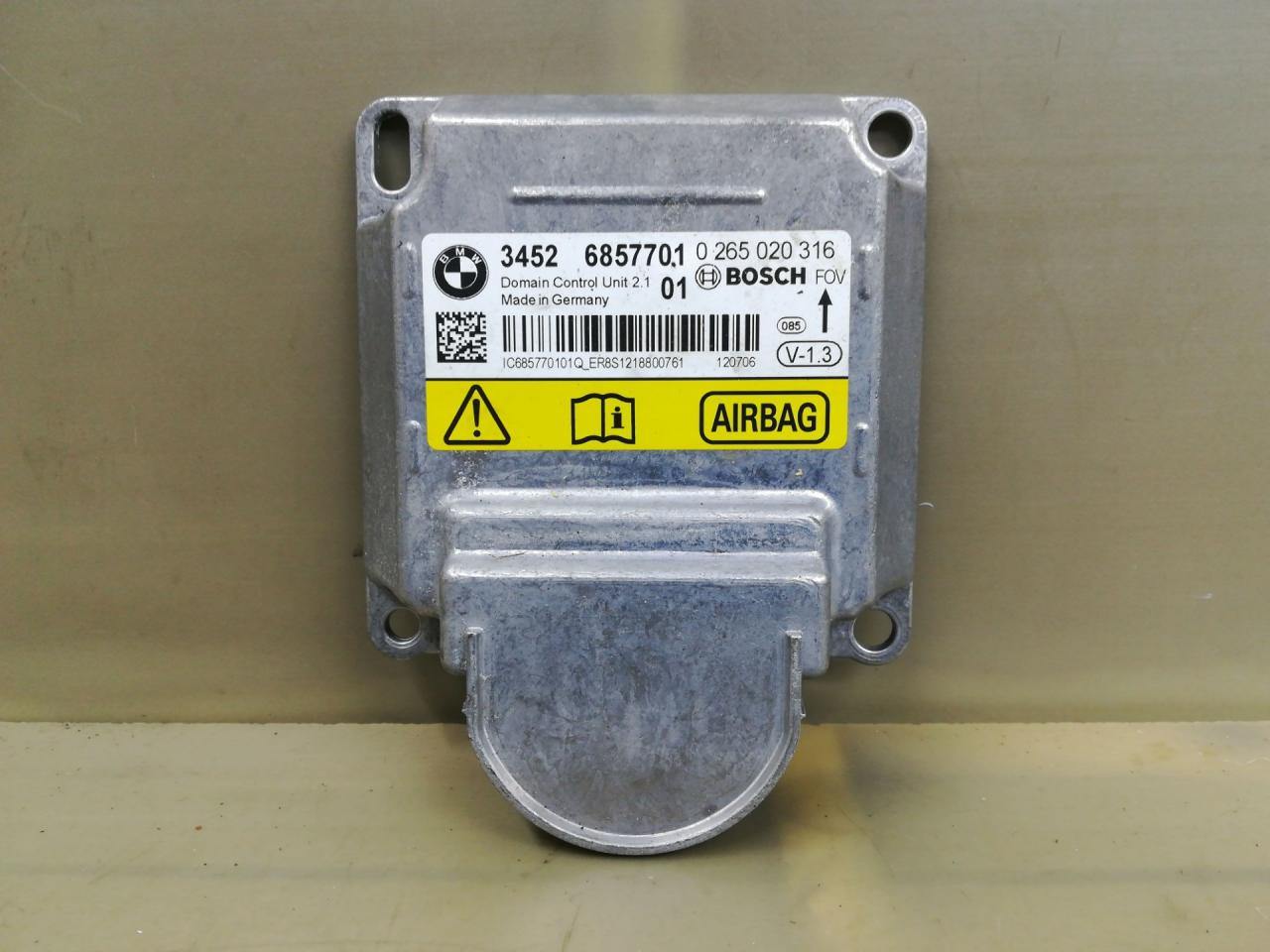 блок AirBag BMW 3 серия F30/F31/F34 F30 2013, 2.0 л., N20 B20 A, бензин, АКПП, черный, седан, полный привод, 0265020316, 34526857701, 6857701 - фото №1